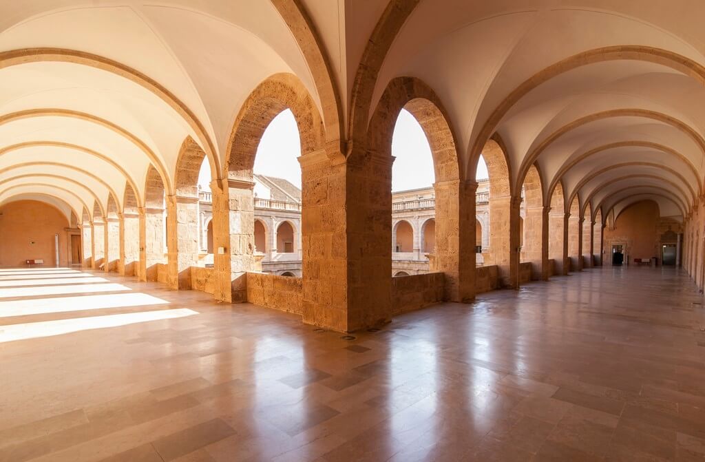 Quattro segreti virtuali dei monumenti di Valencia